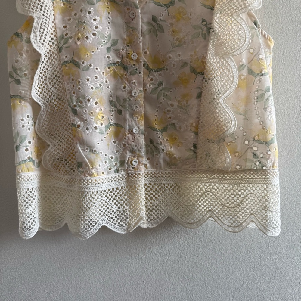 Ultra Pink Yellow Eyelet Floral Print Lace Top size Large - Picture 8 of 10